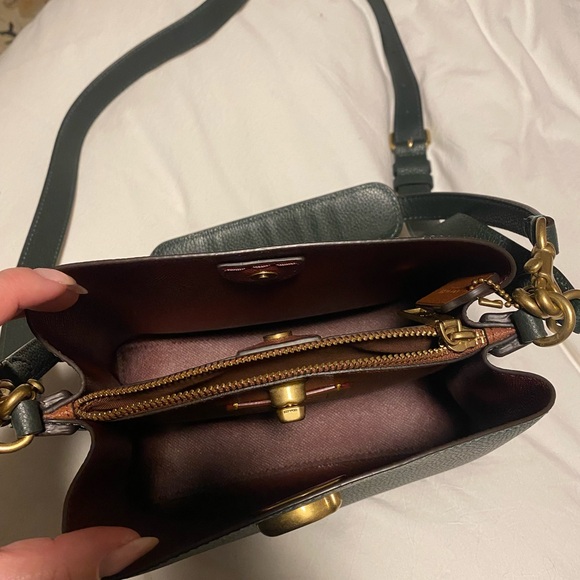 Coach Willow Bucket Bag in green/brass - Picture 3 of 8